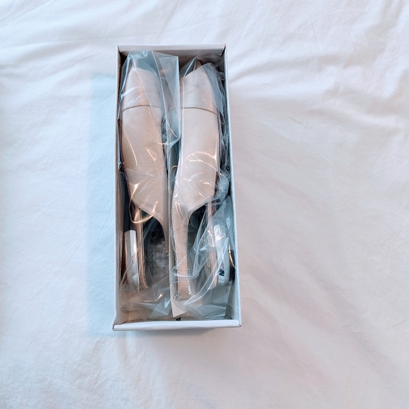 Champagne Peep Toe Slingback Flats - Picture 9 of 12